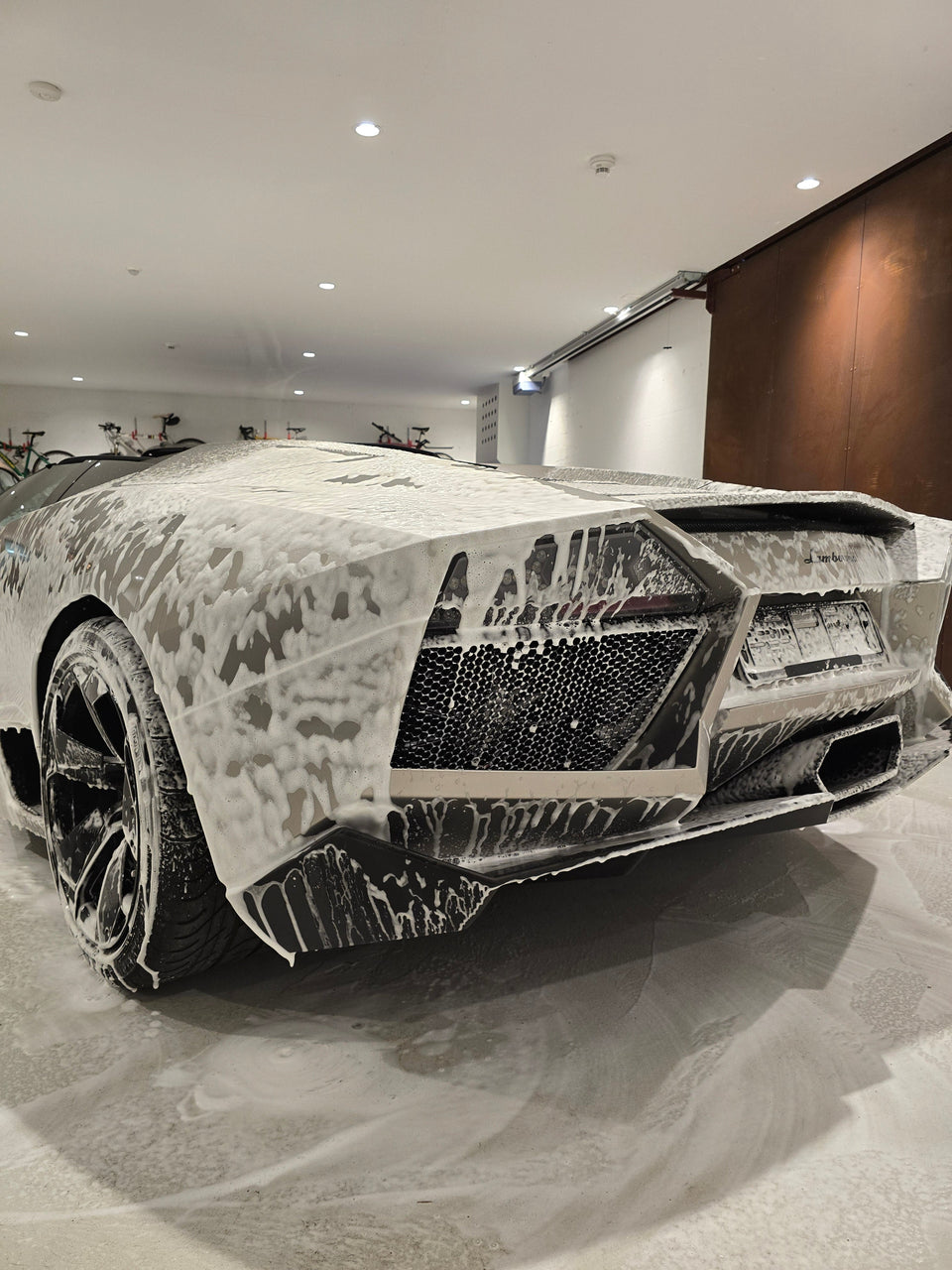 Auto richtig waschen ohne Kratzer — die 2-Eimer-Methode erklärt